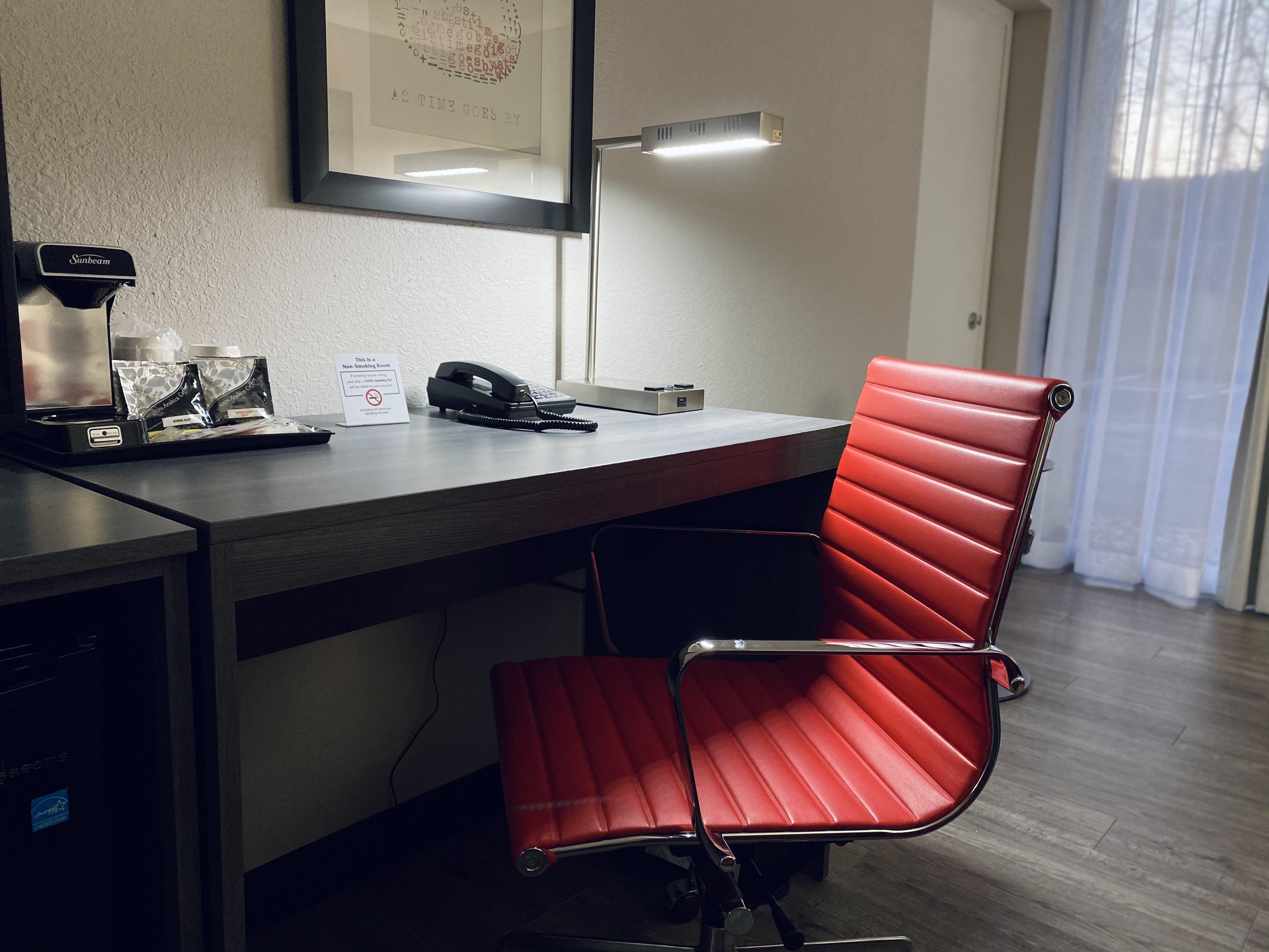فندق Ramada By Wyndham Hartford North - Bradley Airport ويندسور لوكس المظهر الخارجي الصورة